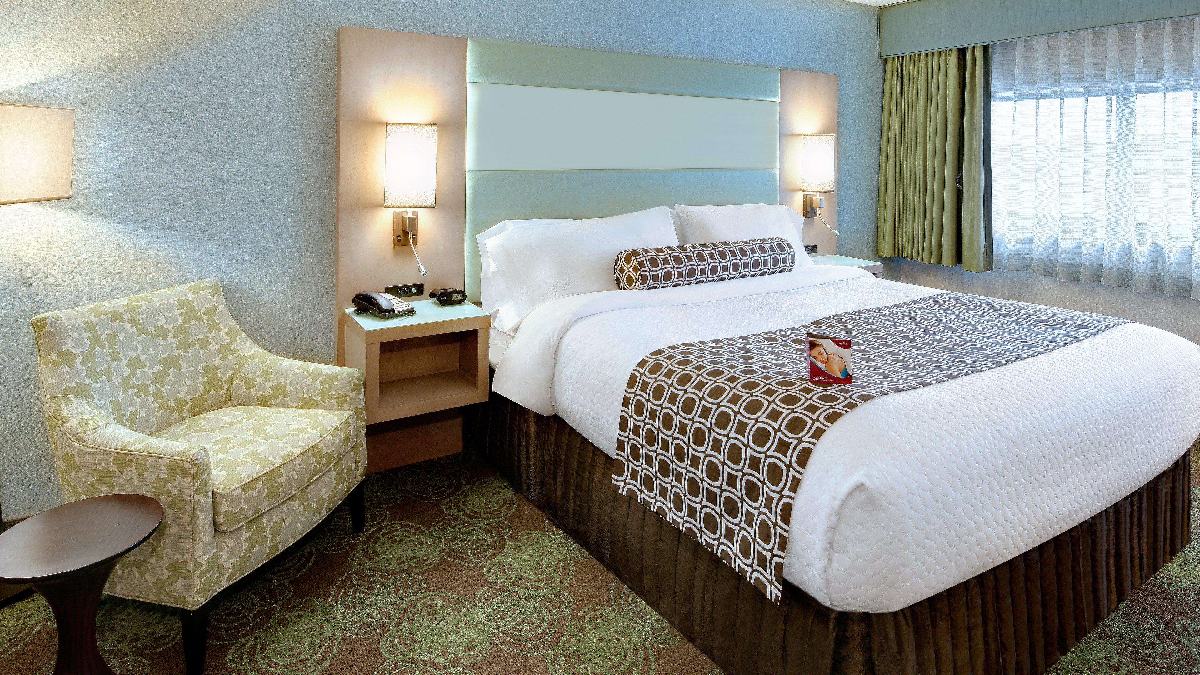 Hotel Crowne Plaza Lansing By Ihg Exterior foto