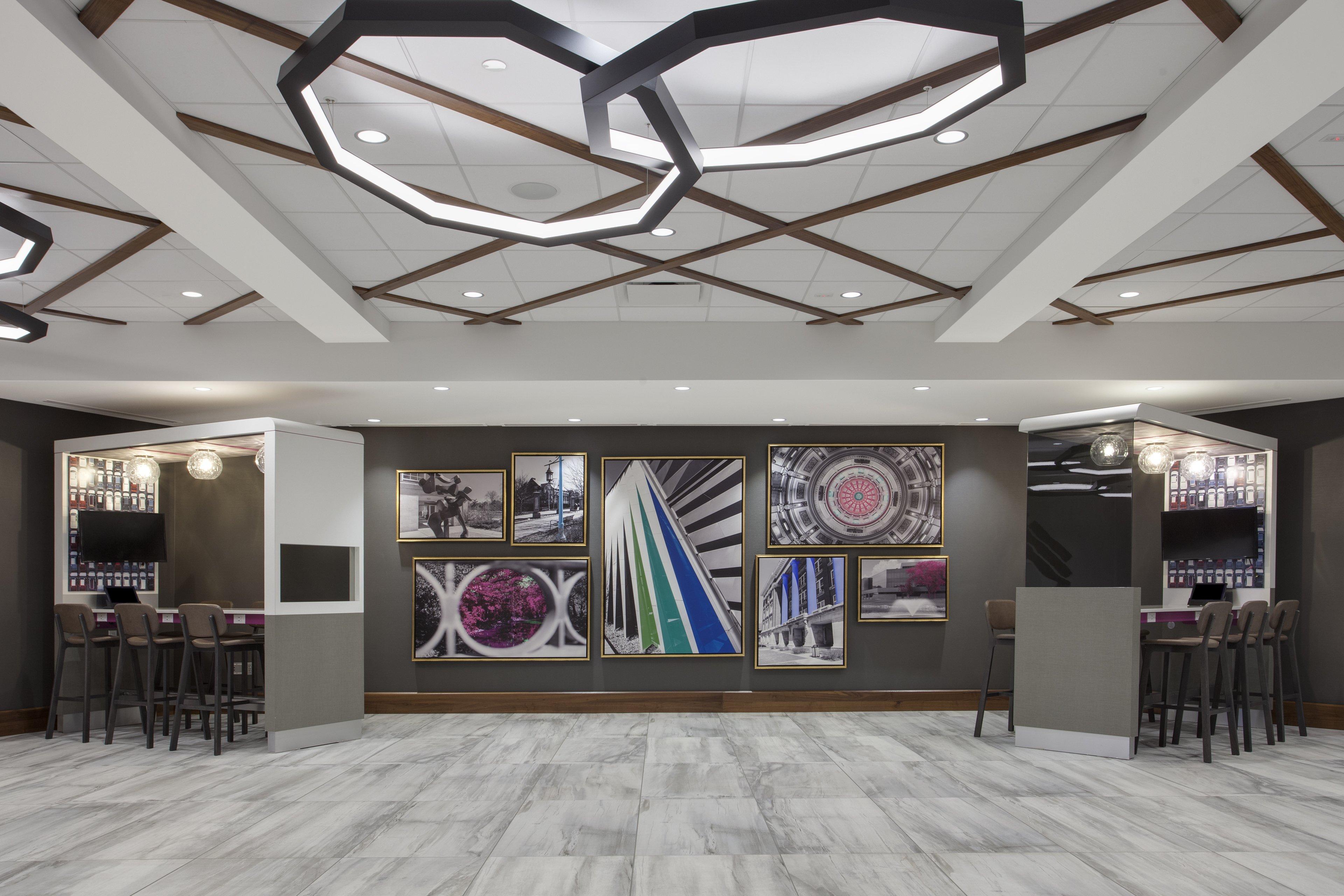 Hotel Crowne Plaza Lansing By Ihg Exterior foto